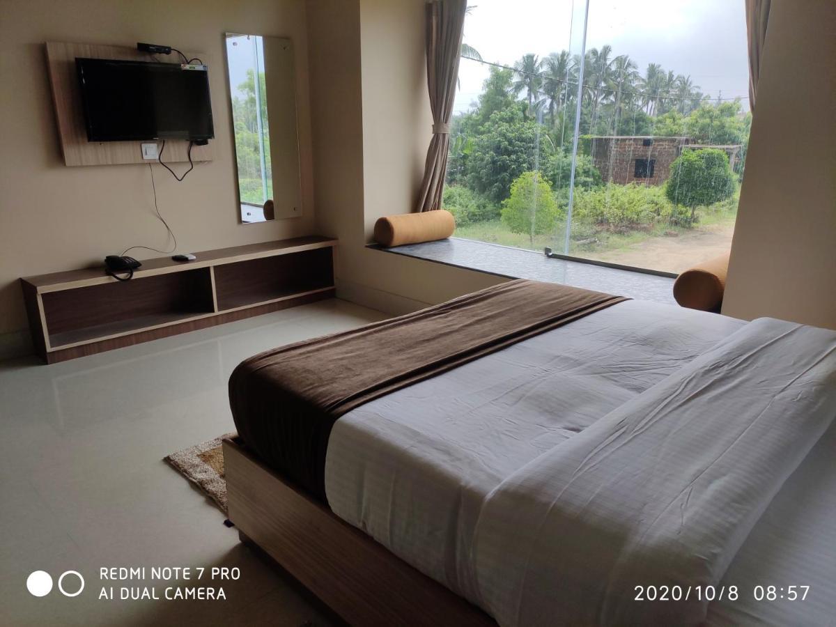 The Pearl Hotel Puri Esterno foto