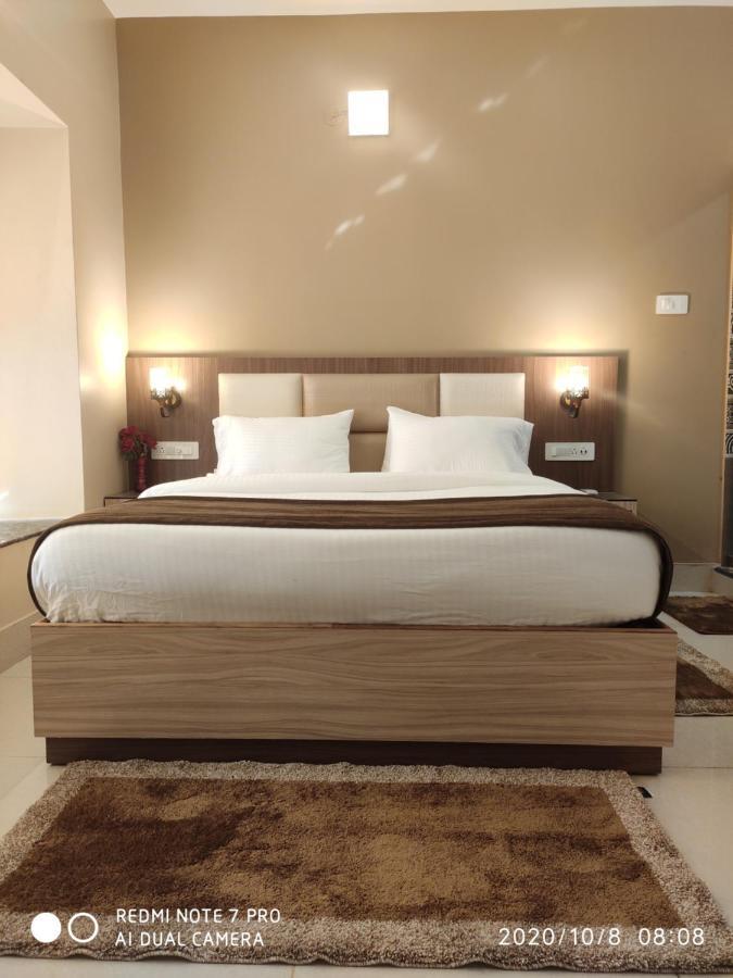 The Pearl Hotel Puri Esterno foto