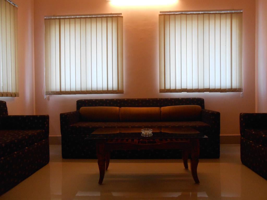 The Pearl Hotel Puri Esterno foto