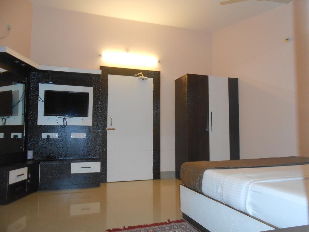 The Pearl Hotel Puri Esterno foto